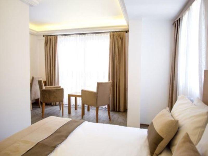 Mb City Hotel อิซมีร์ ภายนอก รูปภาพ